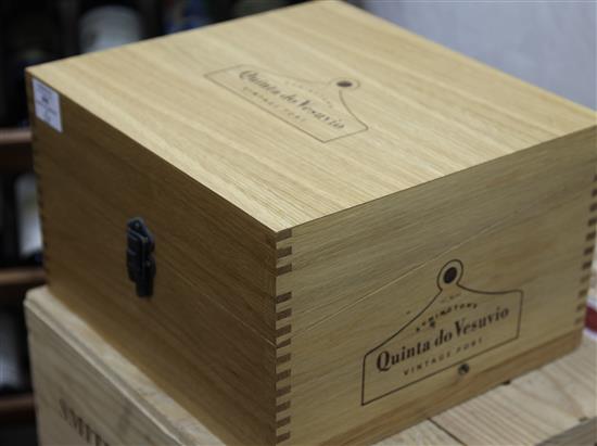 A case of six bottles of Quinta do Vesuvio 2003,